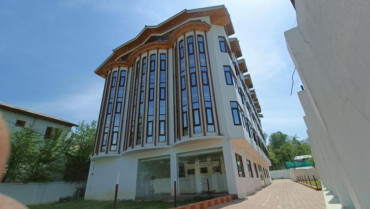 Hotel Zoon Dabb Srinagar Airport Kashmir Exterior foto